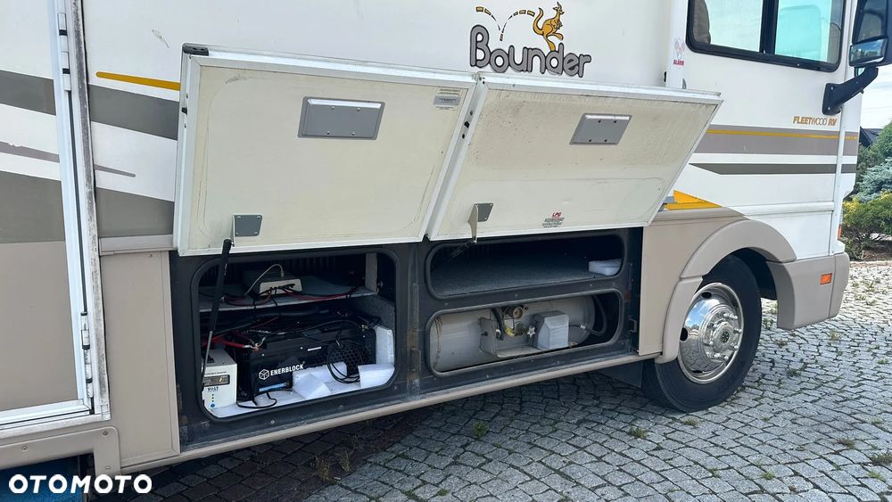 Inny Fleetwood Bounder 34T - 33