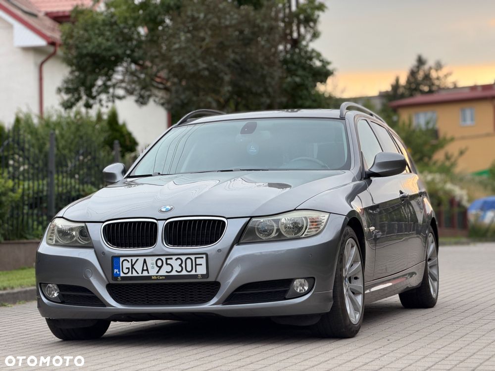 BMW Seria 3 320d - 32
