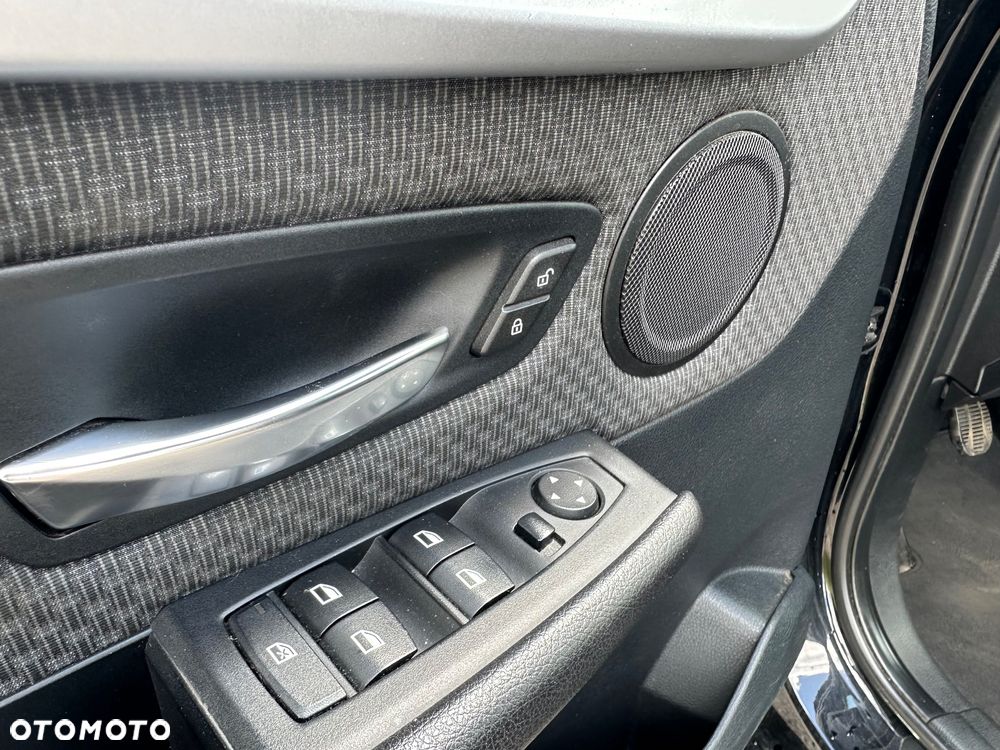 BMW Seria 2 218d Luxury Line - 12