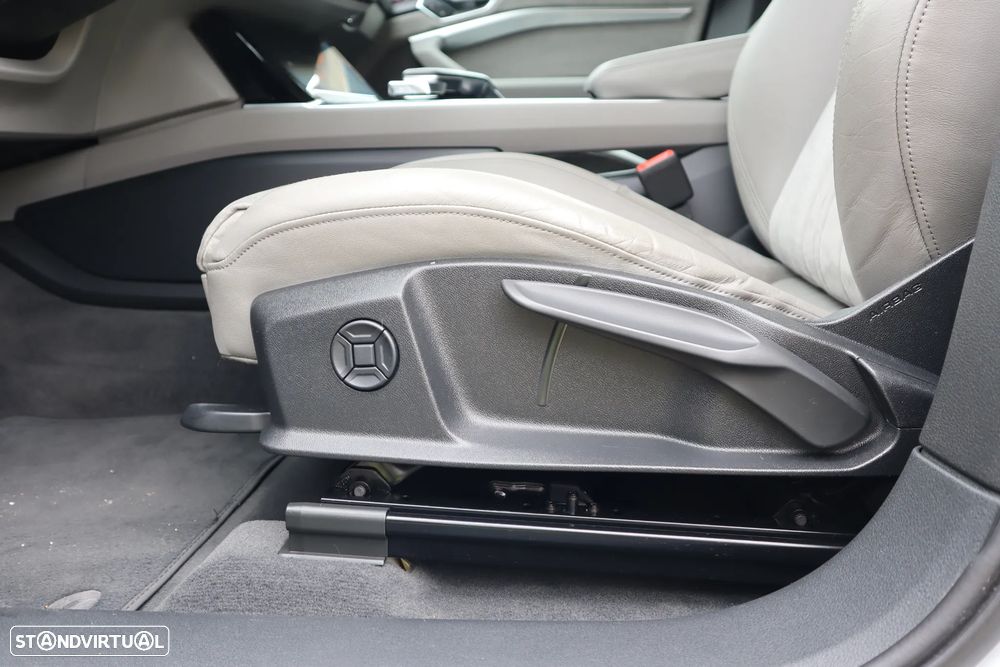 Audi e-tron Sportback 50 quattro - 25