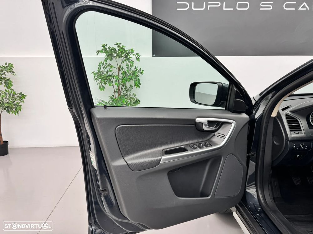 Volvo XC 60 2.0 D3 Drive Summum - 14