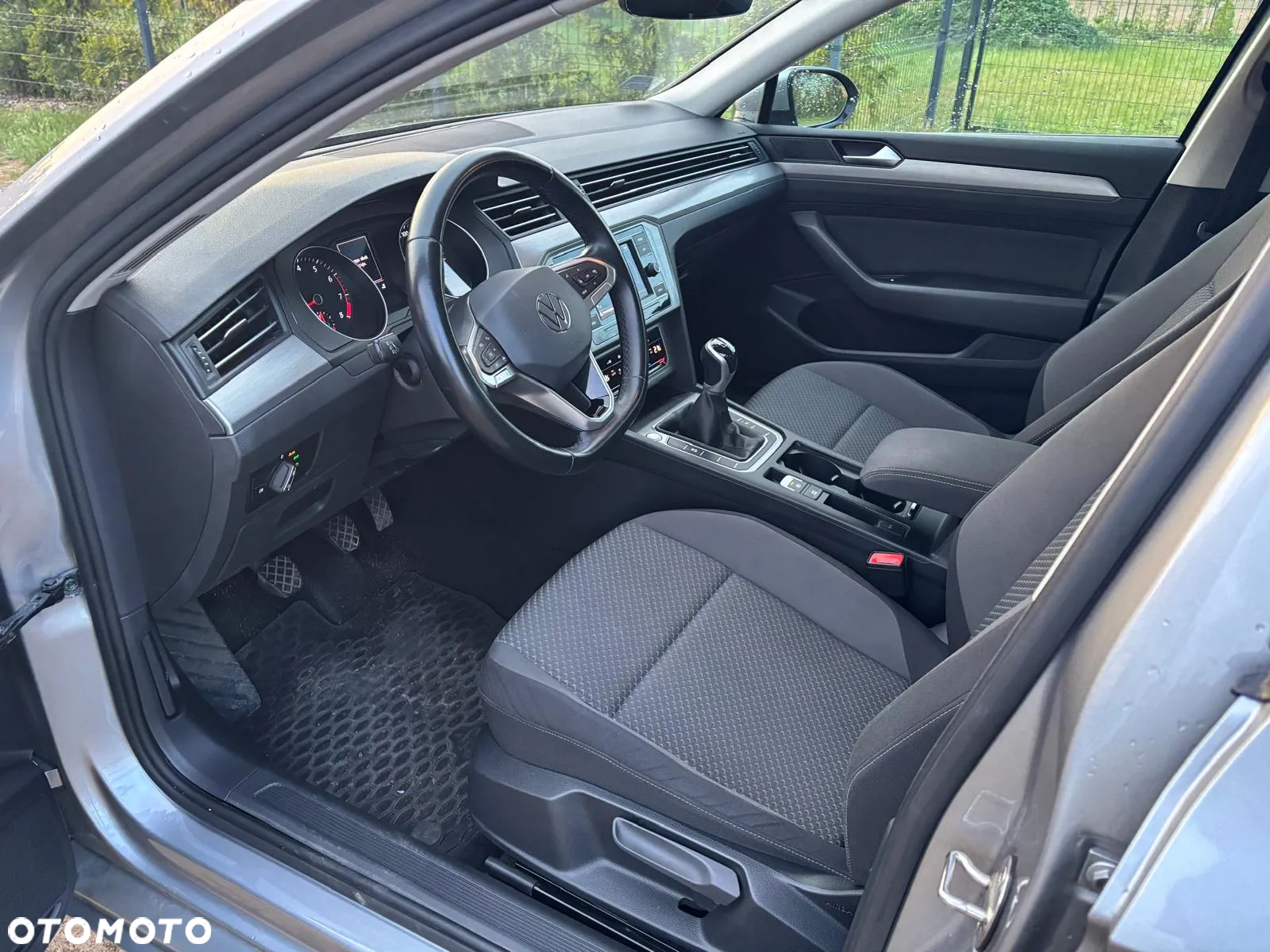 Volkswagen Passat - 8