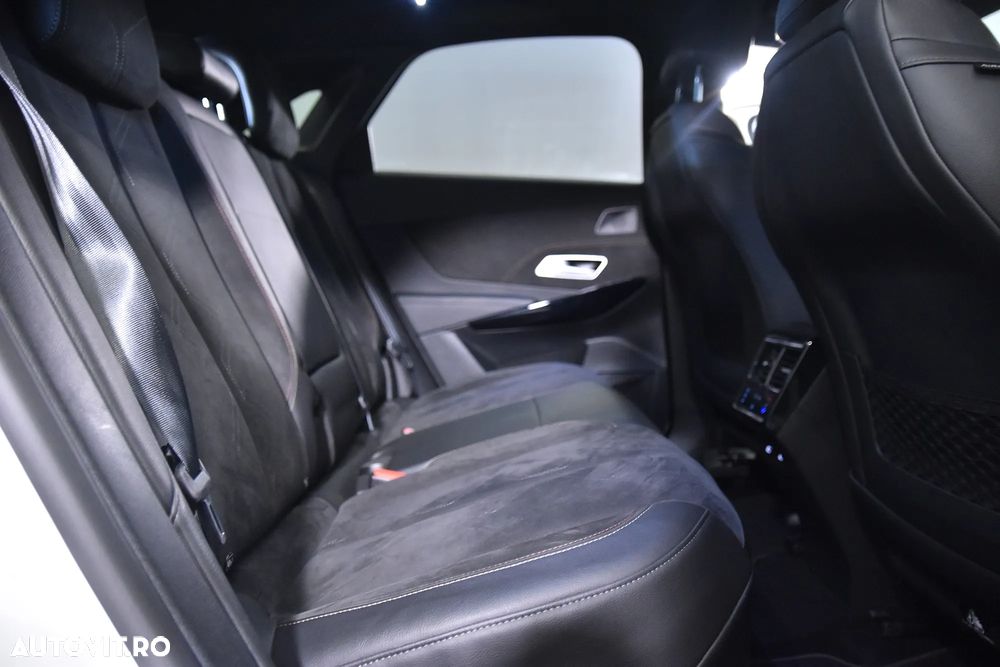 DS Automobiles DS 7 Crossback - 12