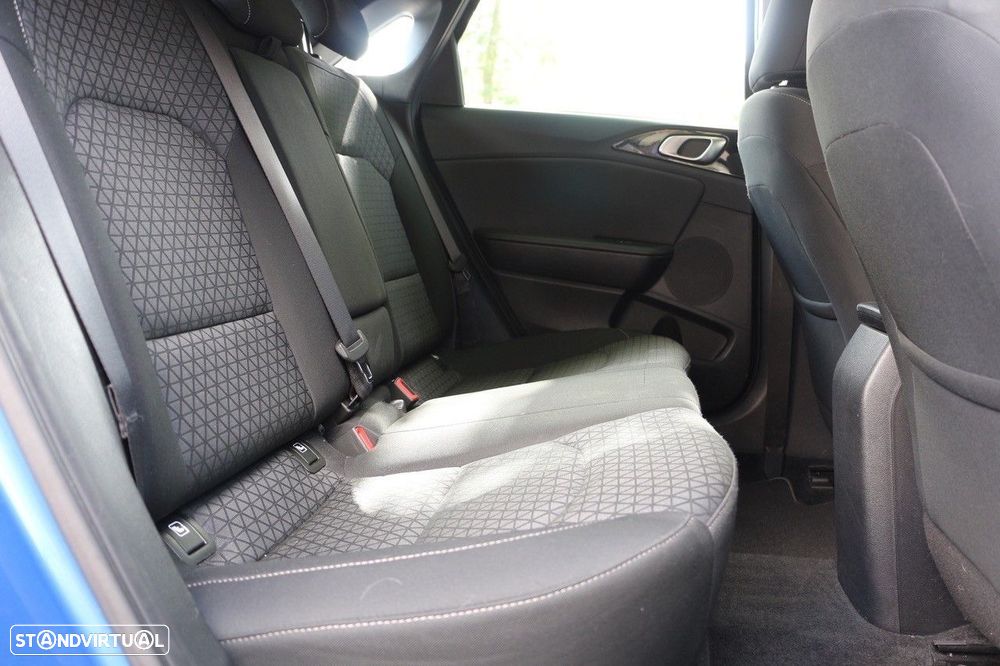 Kia Ceed 1.4 T-GDI TX+SRF 7DCT - 18