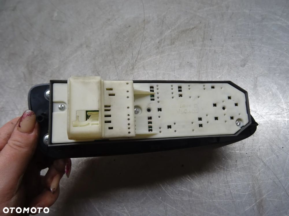 TOYOTA AURIS 06-09 1.4 D4D PANEL PRZEŁĄCZNIKI SZYB 7423202550 - 5