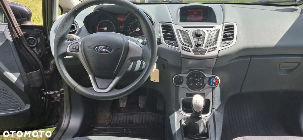 Ford Fiesta 1.25 Silver X plus EU5 - 21