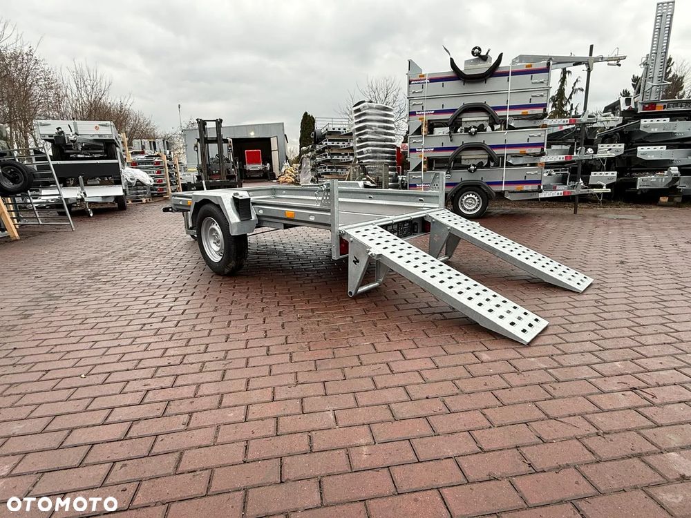 Niewiadów Przyczepa do przewozu sprzętu budowlanego Niewiadów K1325 254x132x15cm DMC 1300 kg 1 oś pod mikrokoparkę minikoparka MOTOMUS - 6