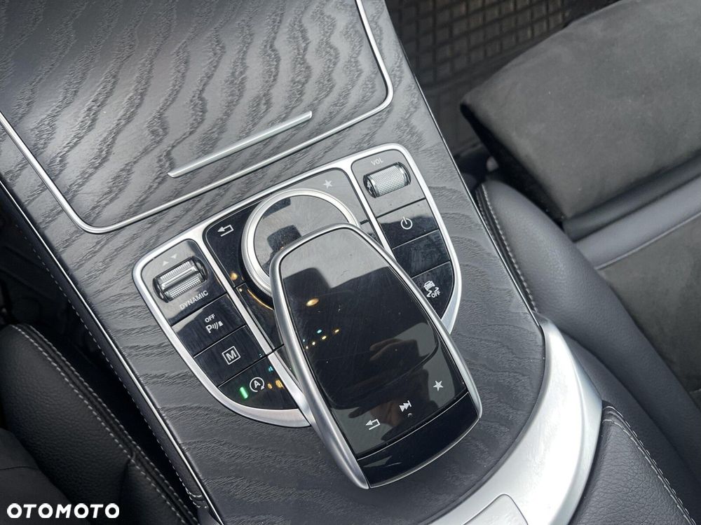 Mercedes-Benz GLC - 15