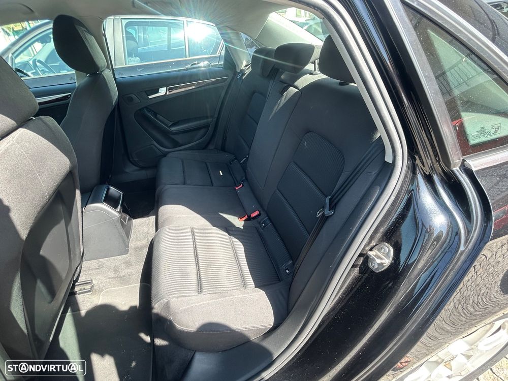 Audi A4 2.0 TDI — fotografia 9