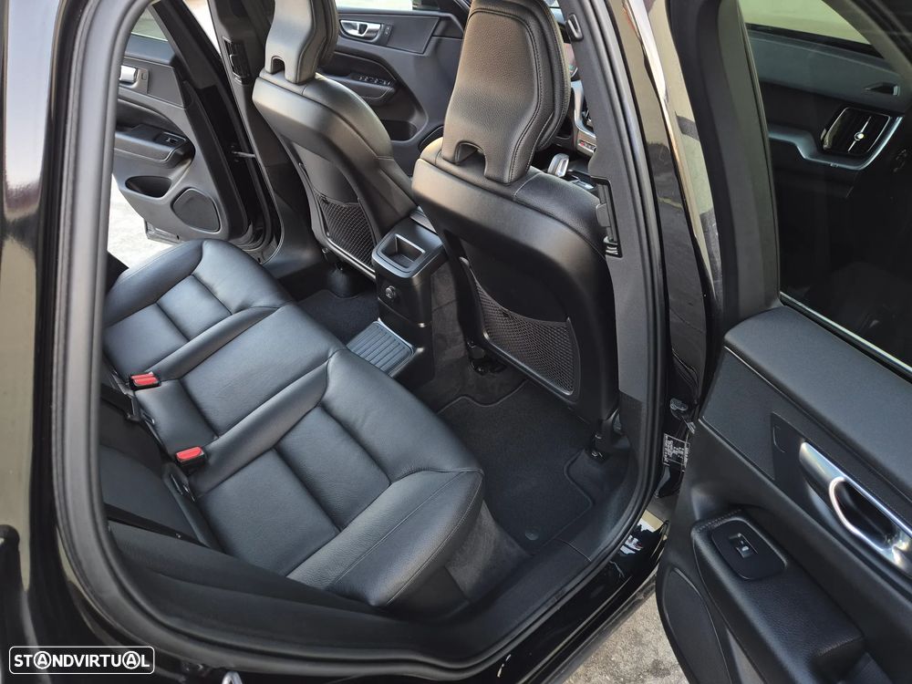 Volvo XC 60 2.0 T6 PHEV Inscription AWD - 43