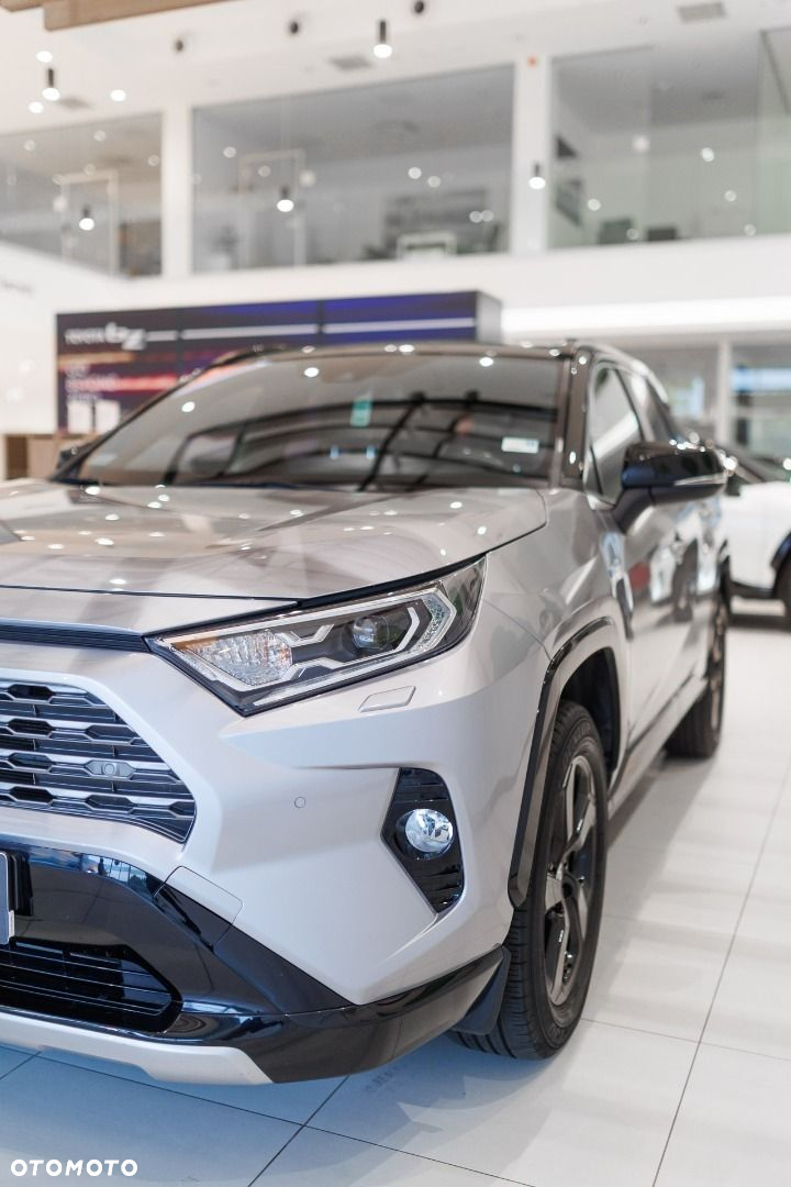 Toyota RAV4 - 22
