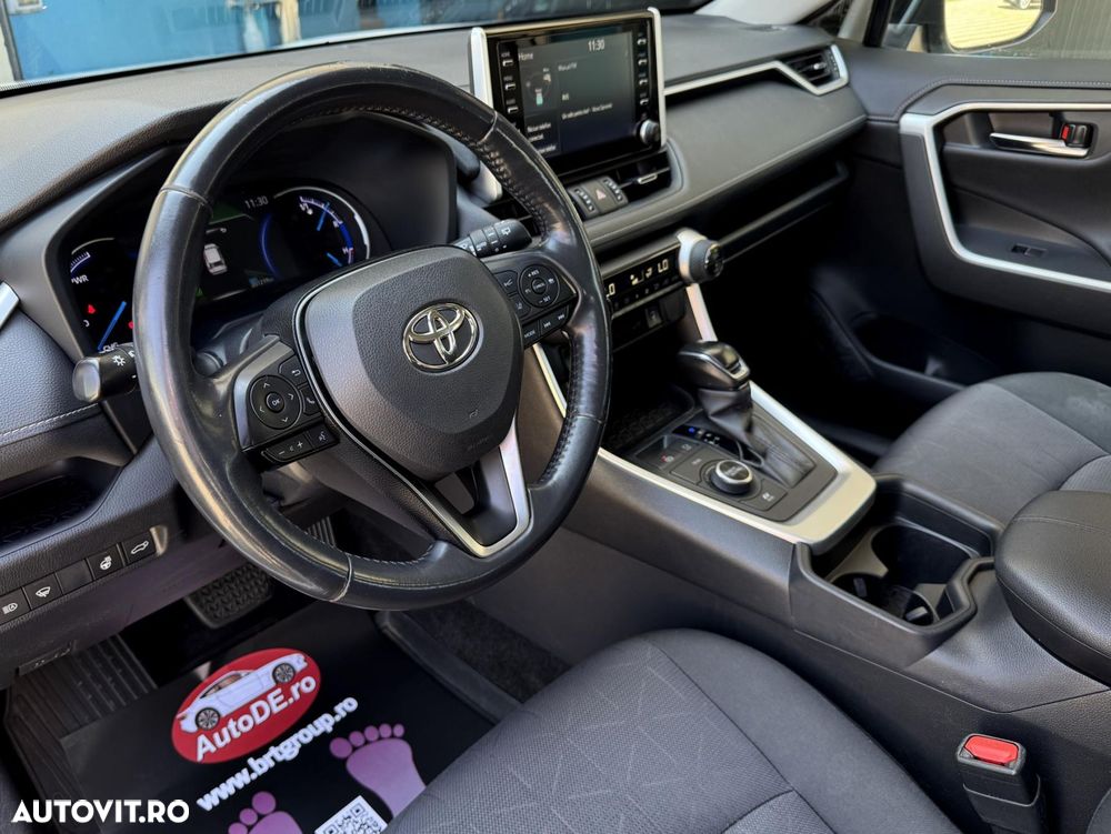 Toyota RAV4 - 5