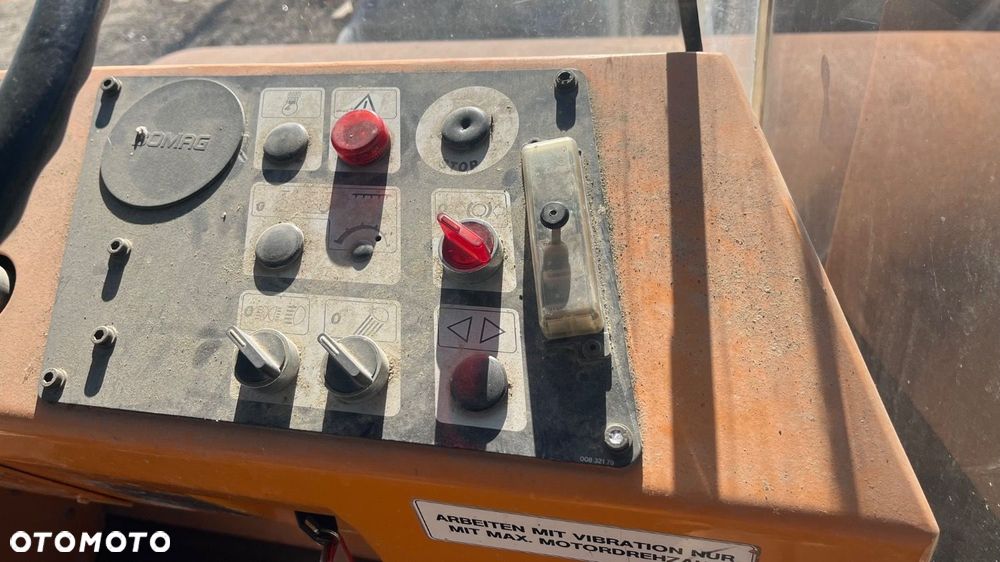 Bomag Bw 213 D-2 - 18