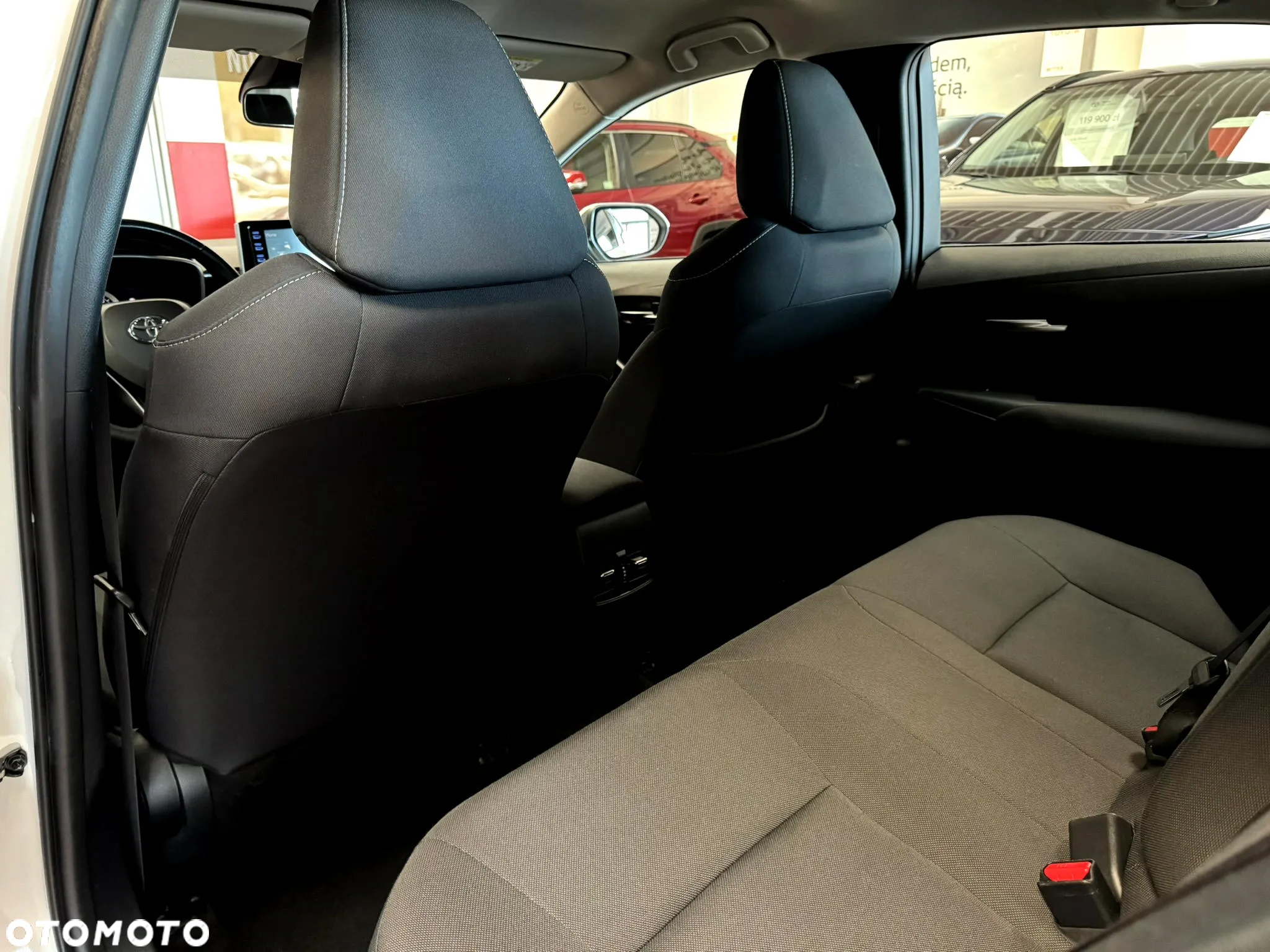 Toyota Corolla 1.8 Hybrid Comfort - 14