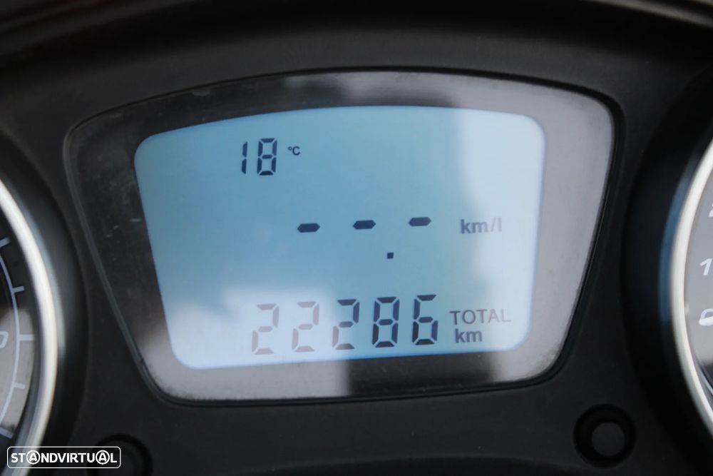 Piaggio MP3 300 LT - 8