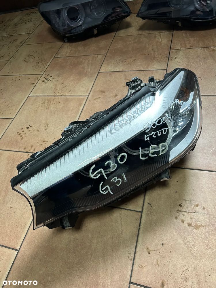 LAMPA BMW G30 G31 LEWY PRZÓD EUROPA KOMPLETNA LED 8499113 - 1