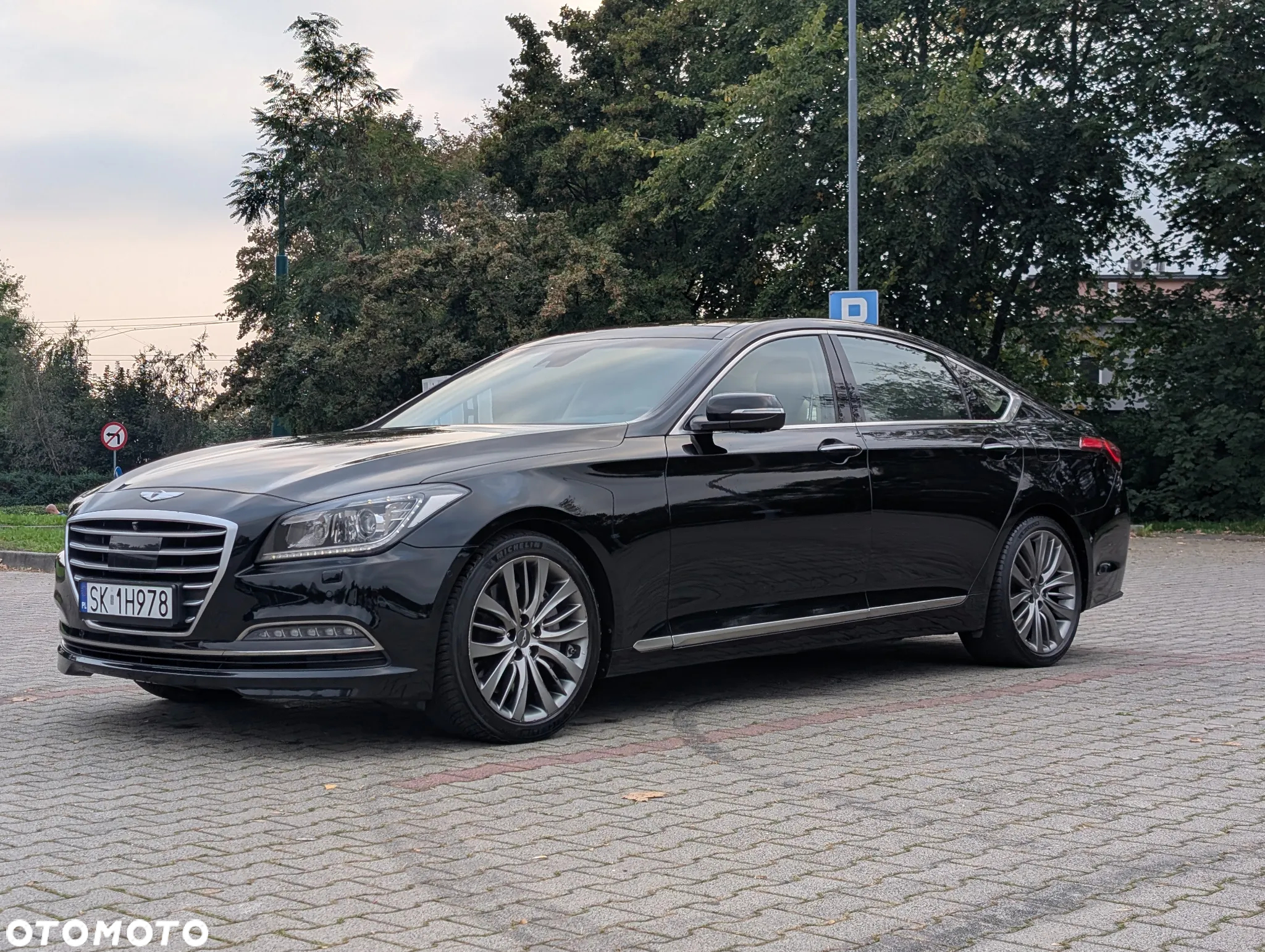 Hyundai Genesis 3.8 V6 GDI - 19