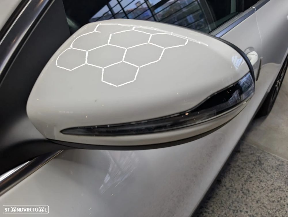 Mercedes-Benz EQA 250+ AMG Line - 24