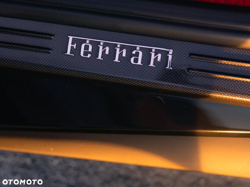 Ferrari Portofino - 14