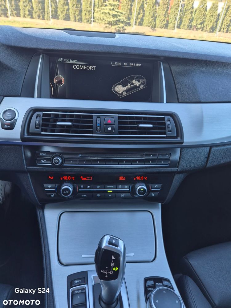 BMW Seria 5 525d xDrive Modern Line - 13