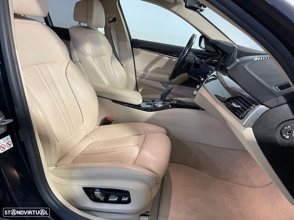 BMW 520 d Line Luxury Auto - 32