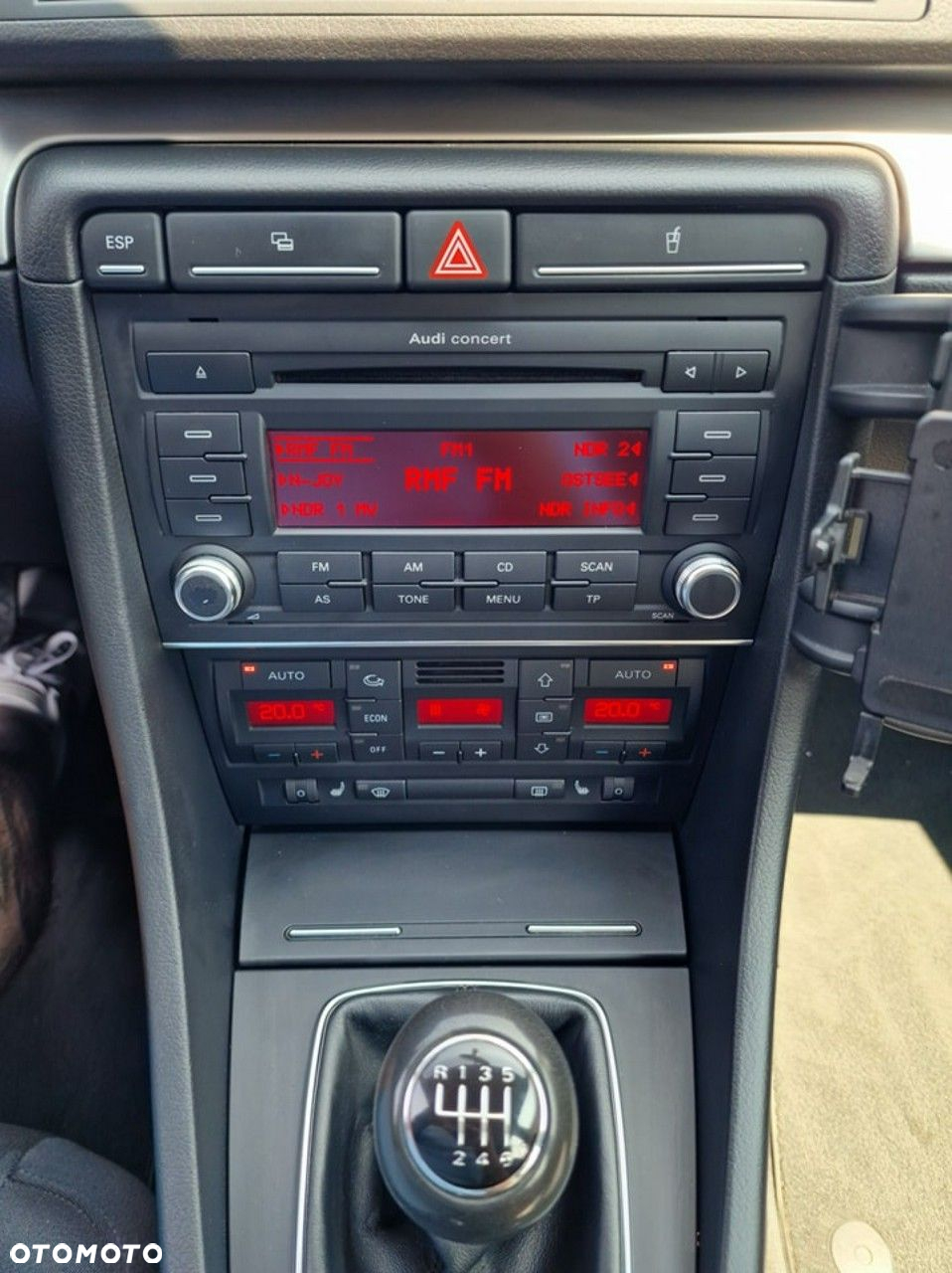 Audi A4 Avant 2.0 TDI - 14