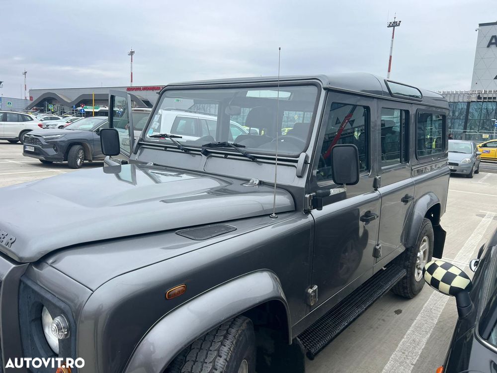 Land Rover Defender 110 2.4I SE - 1