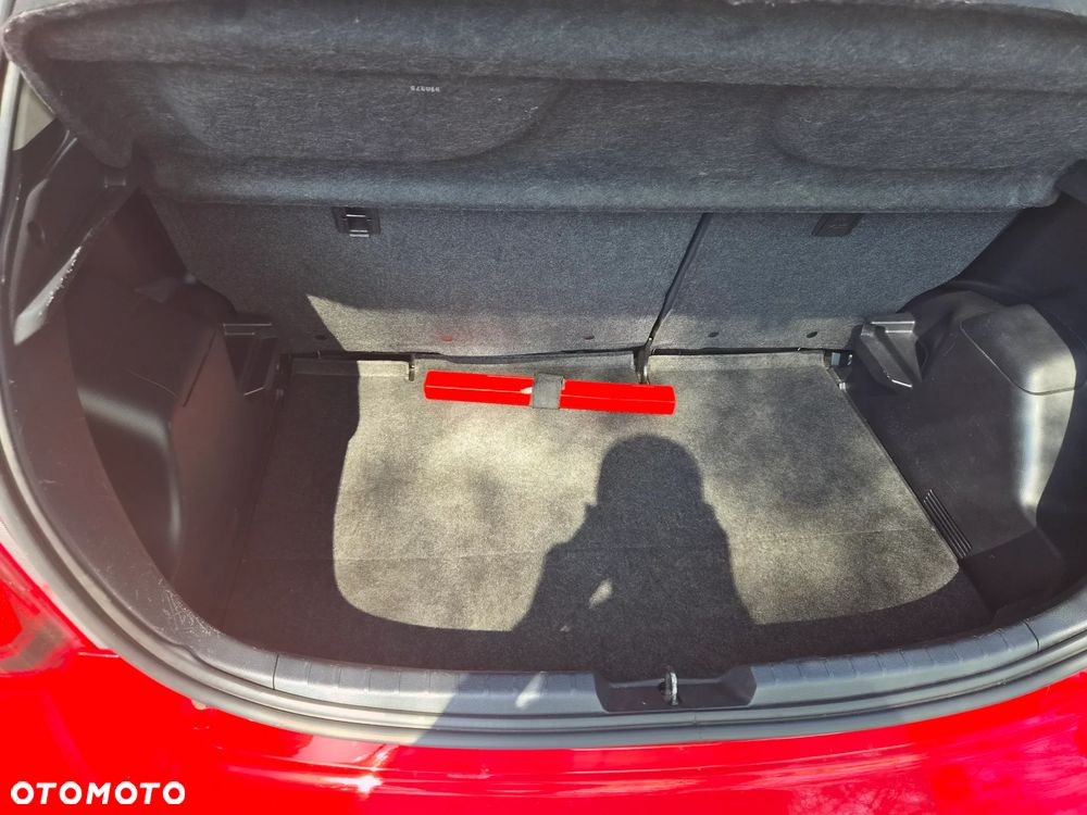 Toyota Yaris 1.0 Active EU6 - 10