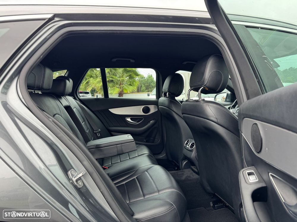 Mercedes-Benz C 200 d AMG Line - 34