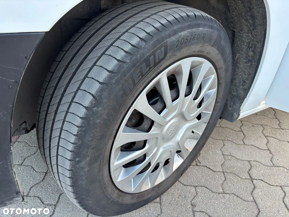 Toyota Proace City Verso 1.5 D-4D Business - 18