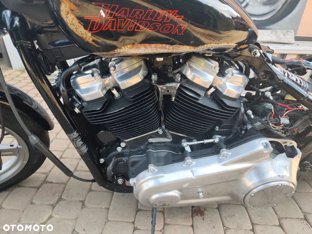 Harley-Davidson Softail Standard - 11