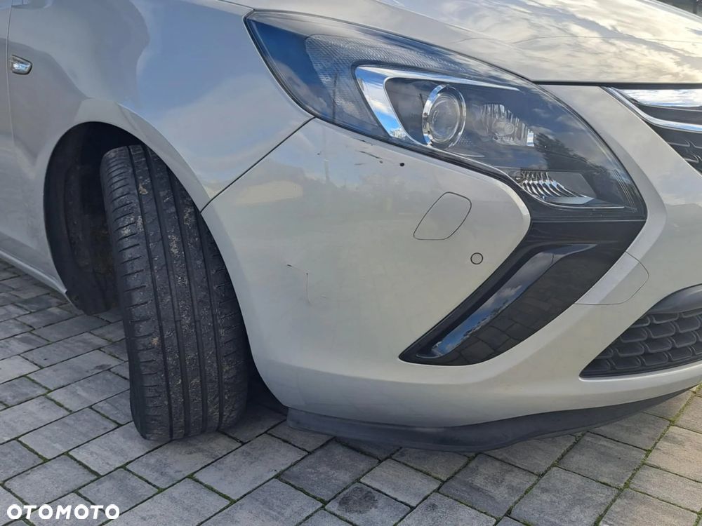 Opel Zafira - 12