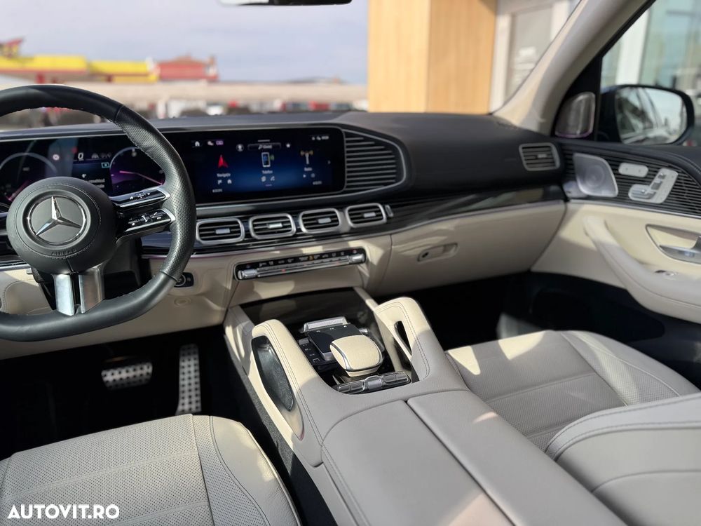 Mercedes-Benz GLS - 16