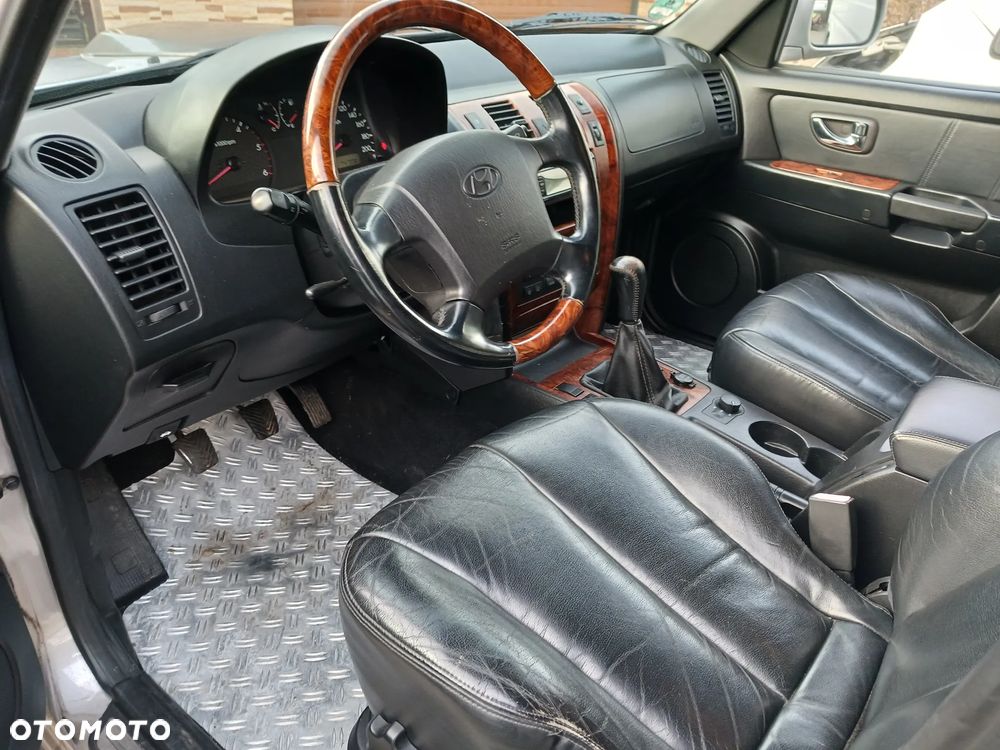 Hyundai Terracan - 9