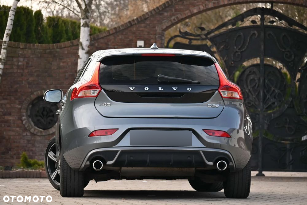 Volvo V40 D2 Geartronic RDesign - 19