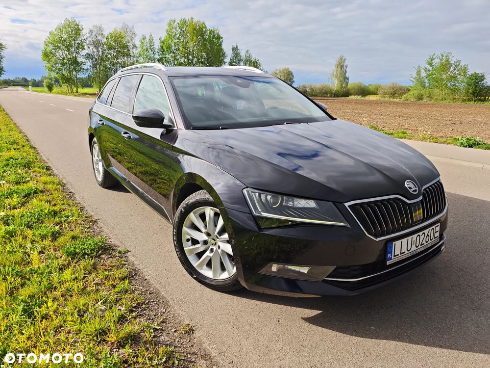 Skoda Superb 2.0 TDI DSG Ambition - 1