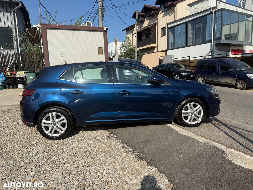 Renault Megane TCE GPF Life - 11