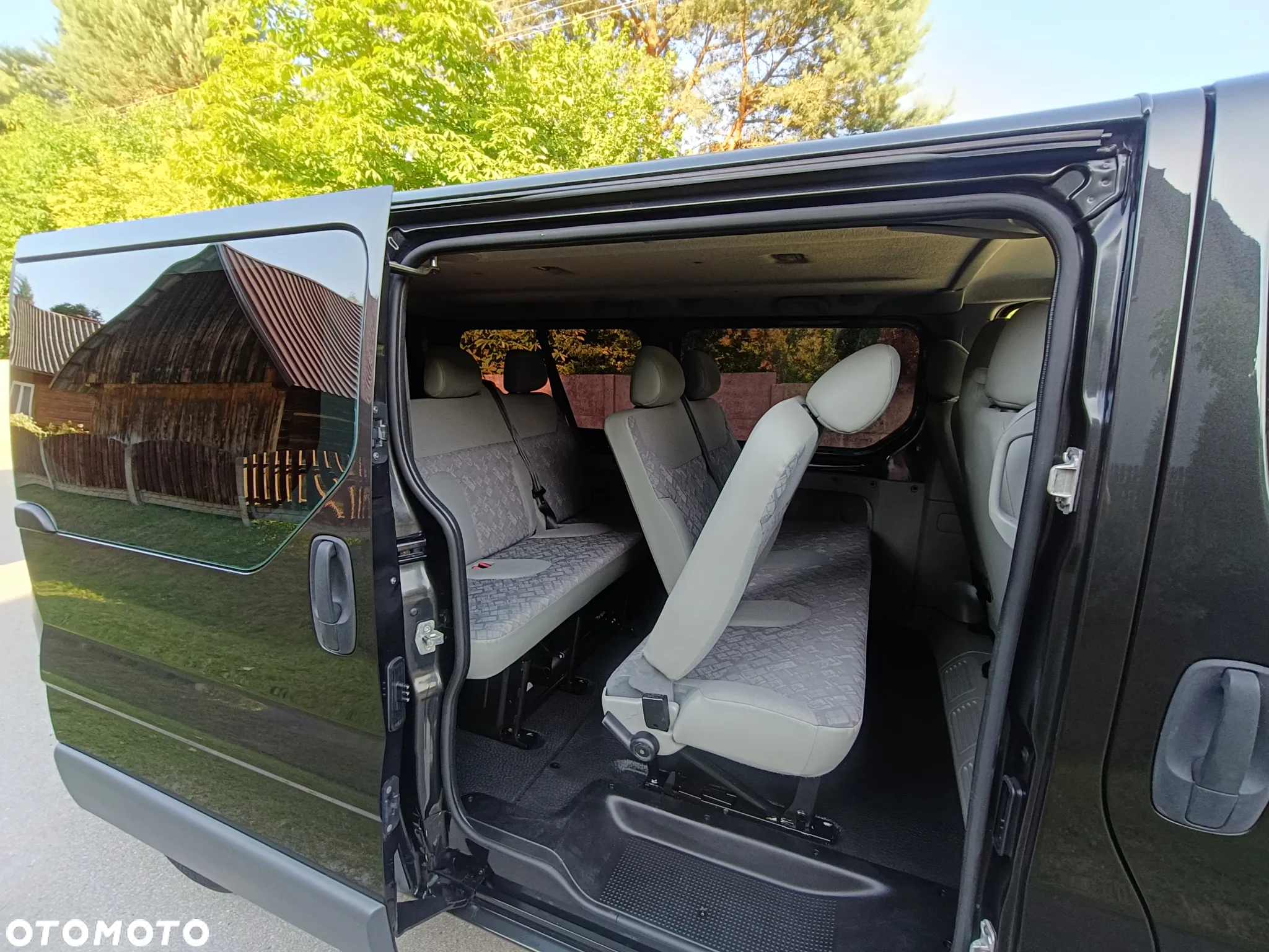 Opel Vivaro L2H1 2.9t - 26