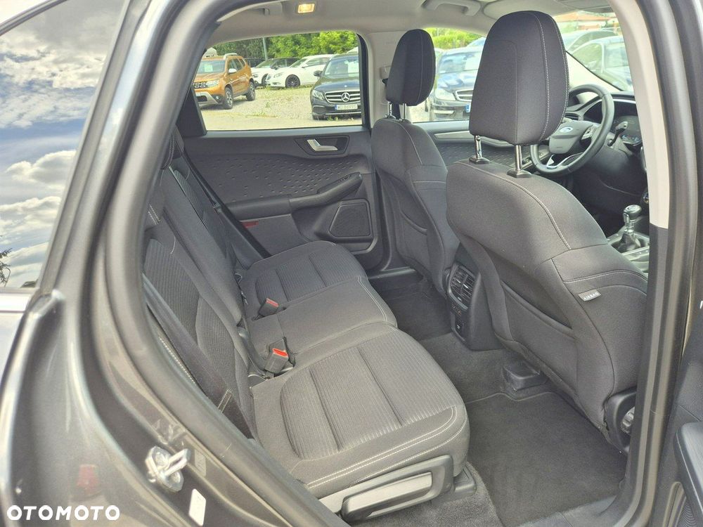 Ford Kuga - 34
