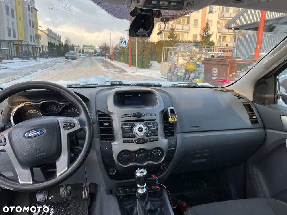 Ford Ranger XLT - 16