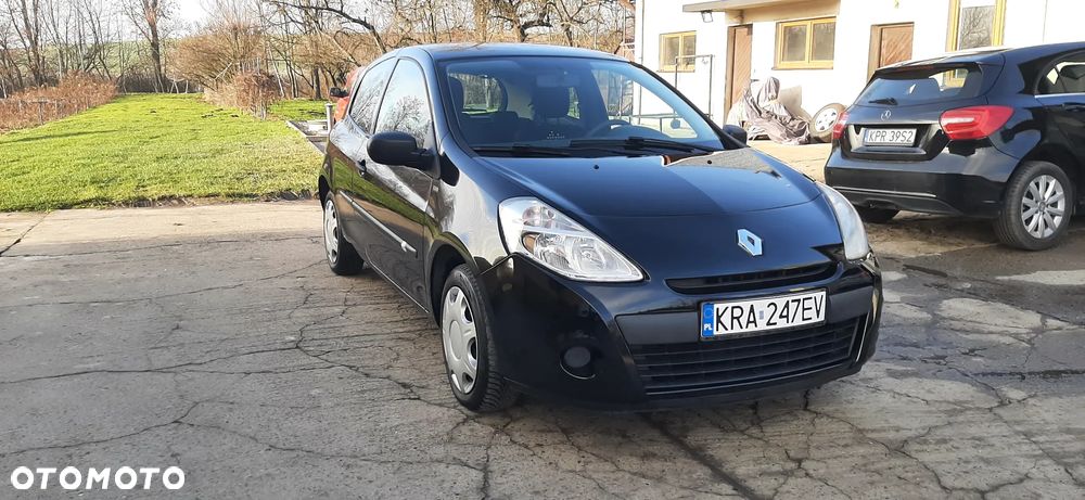 Renault Clio - 12