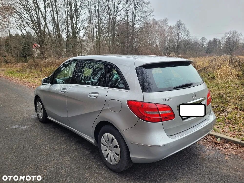Mercedes-Benz Klasa B 180 (BlueEFFICIENCY) 7G-DCT - 4