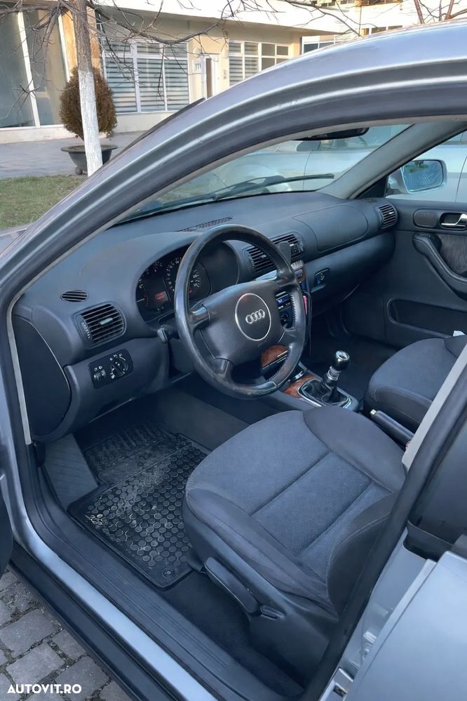 Audi A3 1.6 Attraction - 7