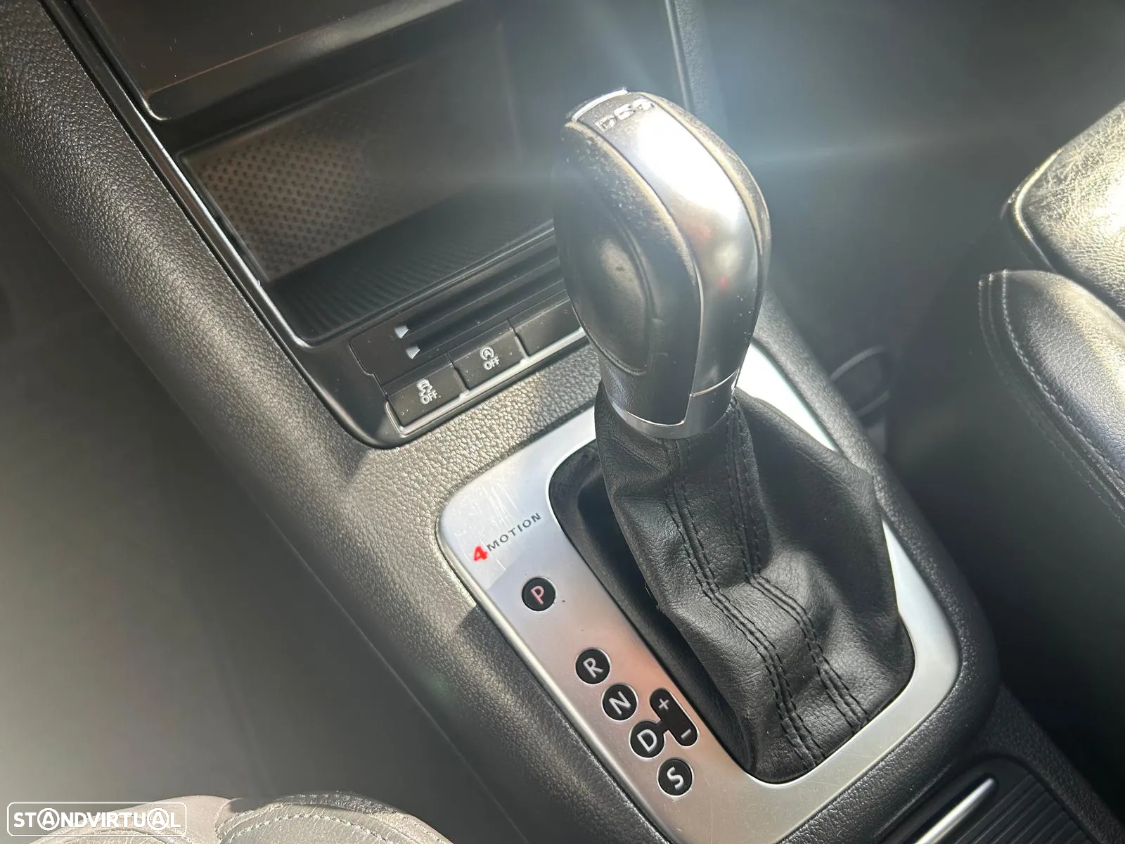 VW Tiguan 2.0 TDI Sport 4Motion DSG - 19