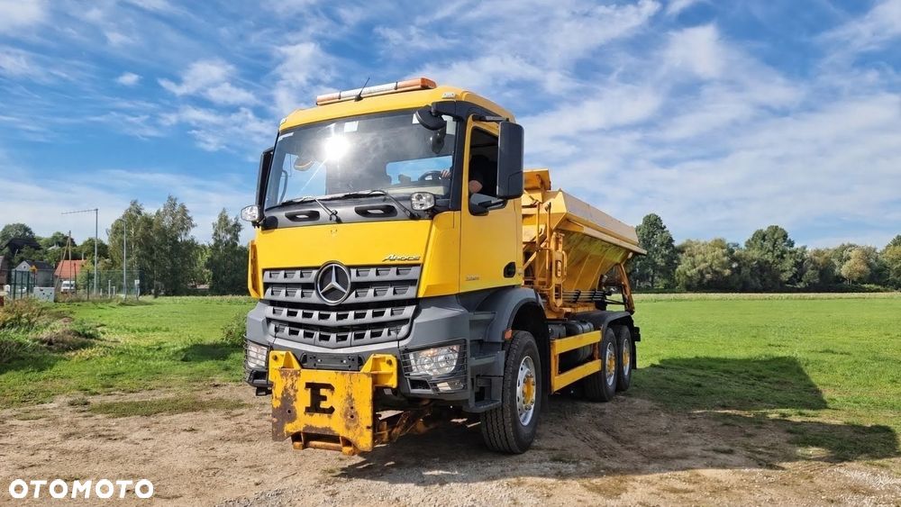 Mercedes-Benz Arocs