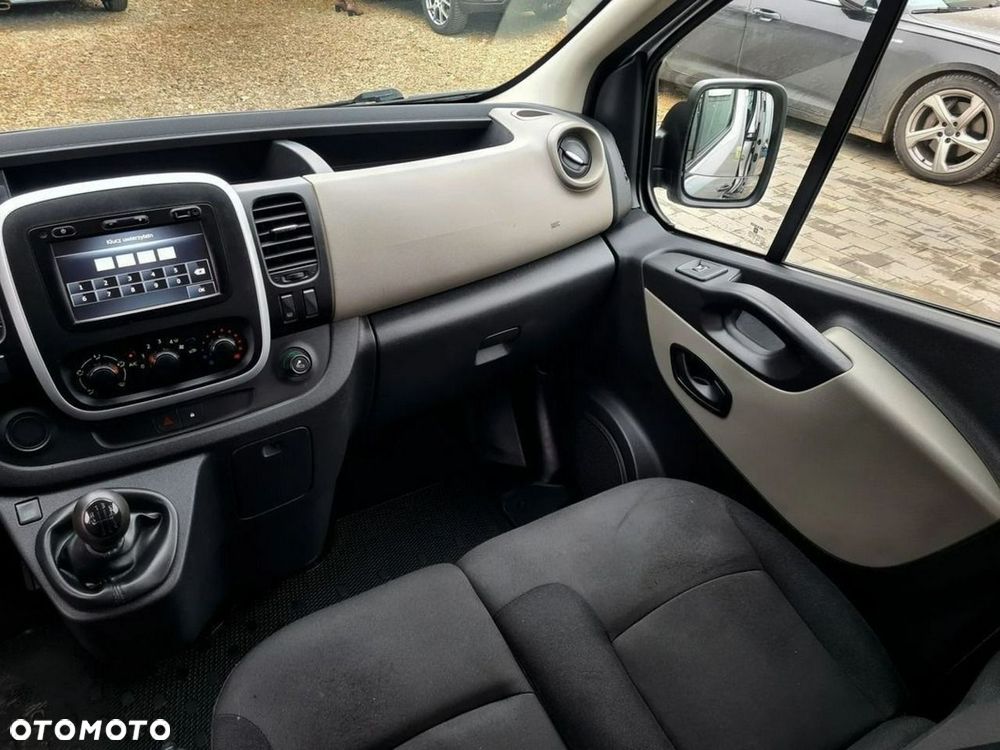 Renault Trafic - 24