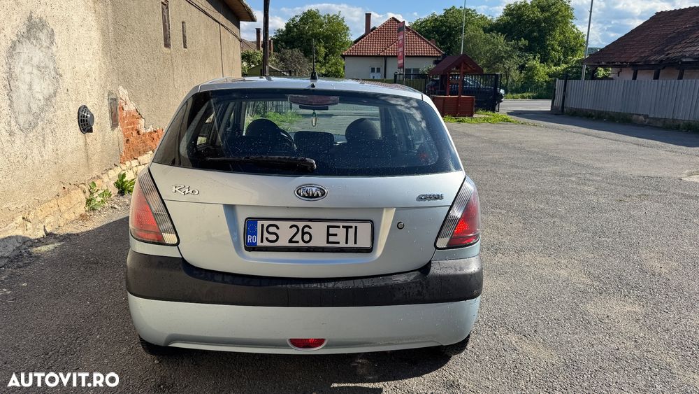 KIA Rio 2006 — imagine 5