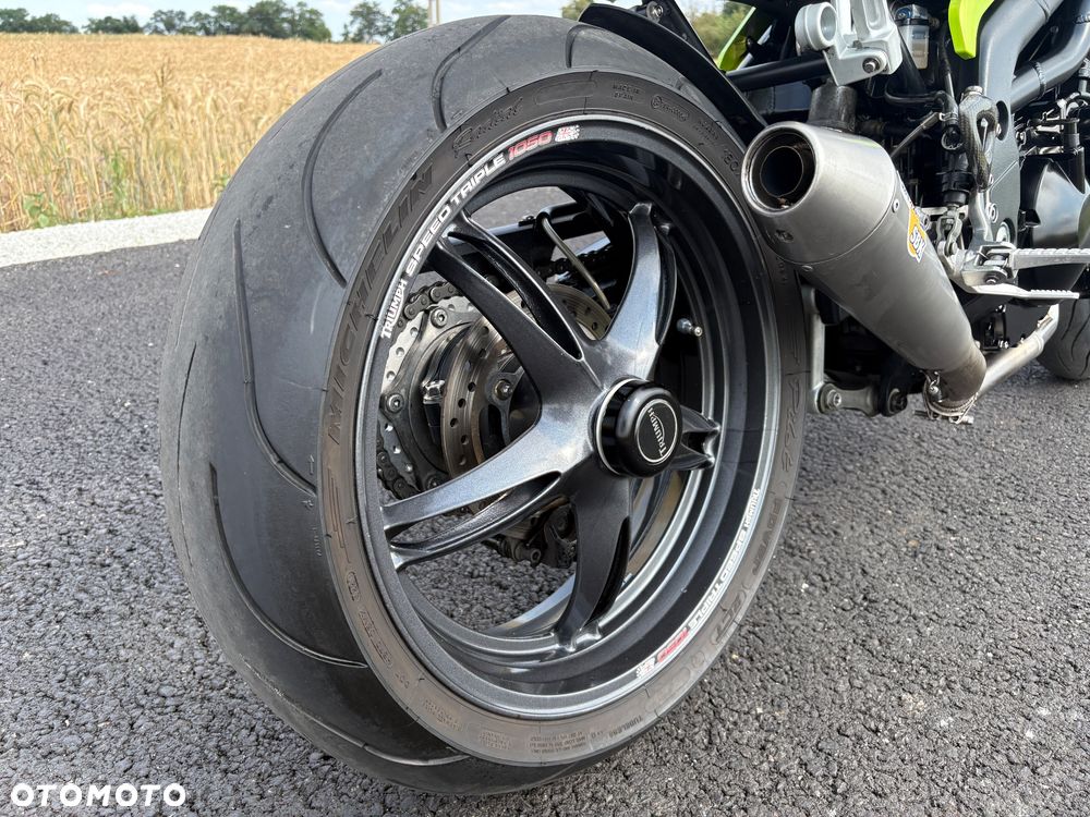 Triumph Speed Triple - 17