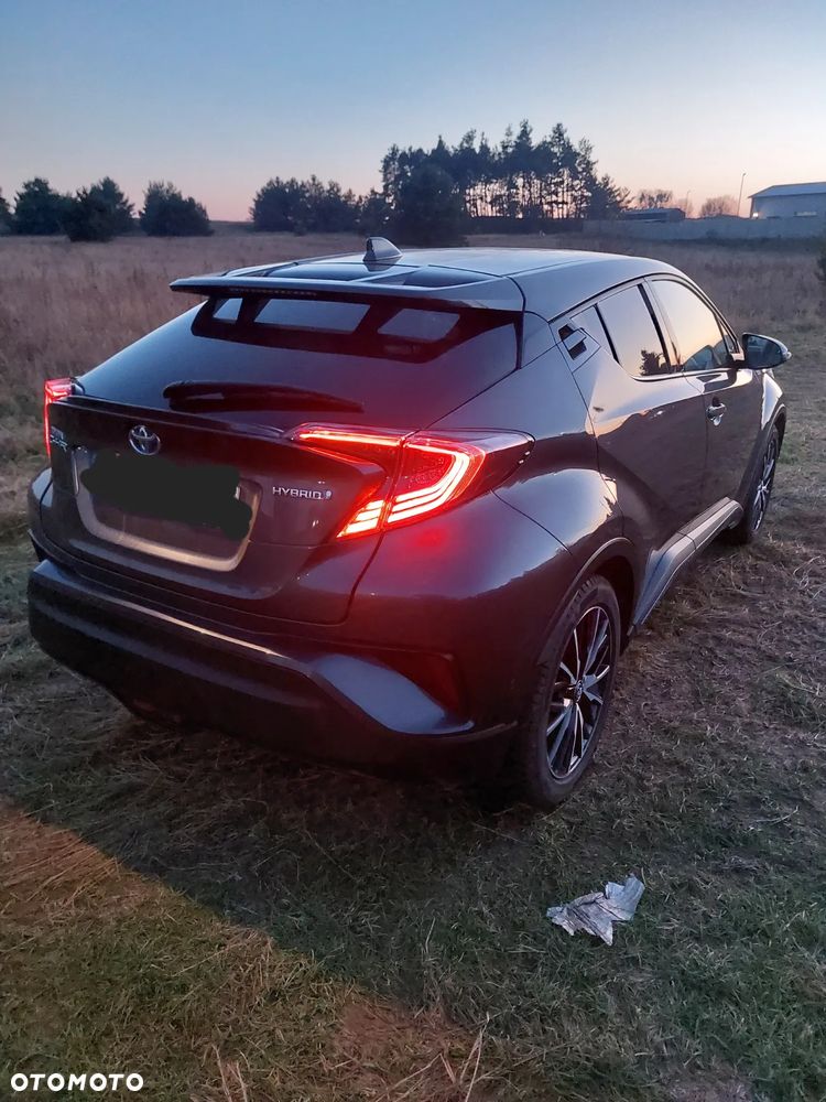 Toyota C-HR 1.8 Hybrid Neon Lime powered by JBL - 21