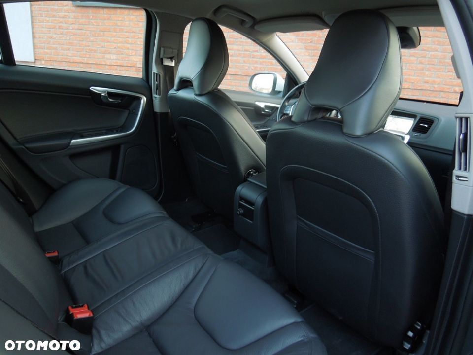 Volvo S60 - 12